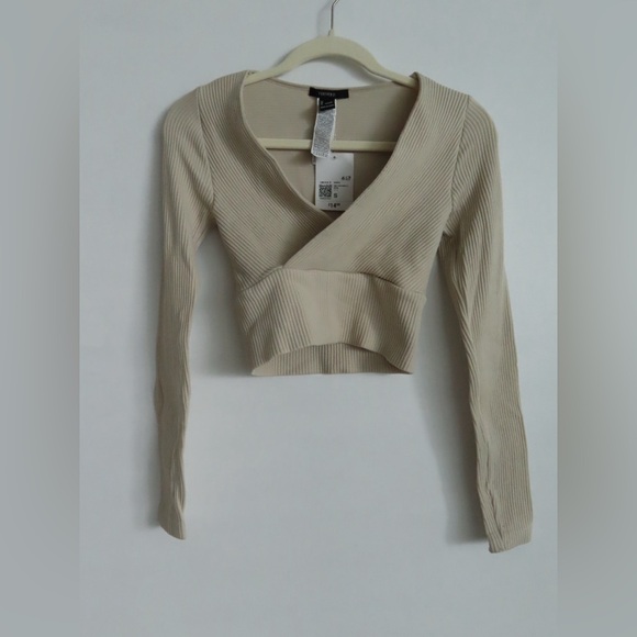Forever 21 Beige Ribbed Surplice Crop Top - Picture 3 of 5